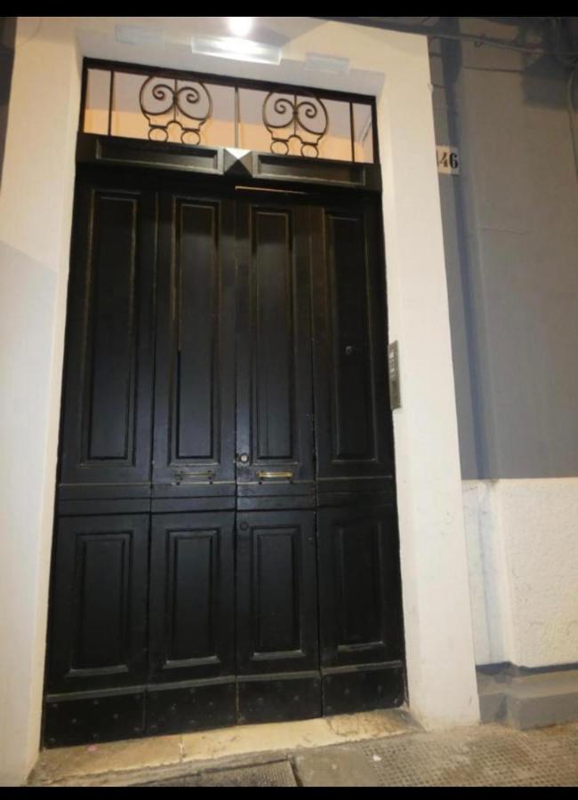 Casaro Stazione Apartment Bari Bagian luar foto